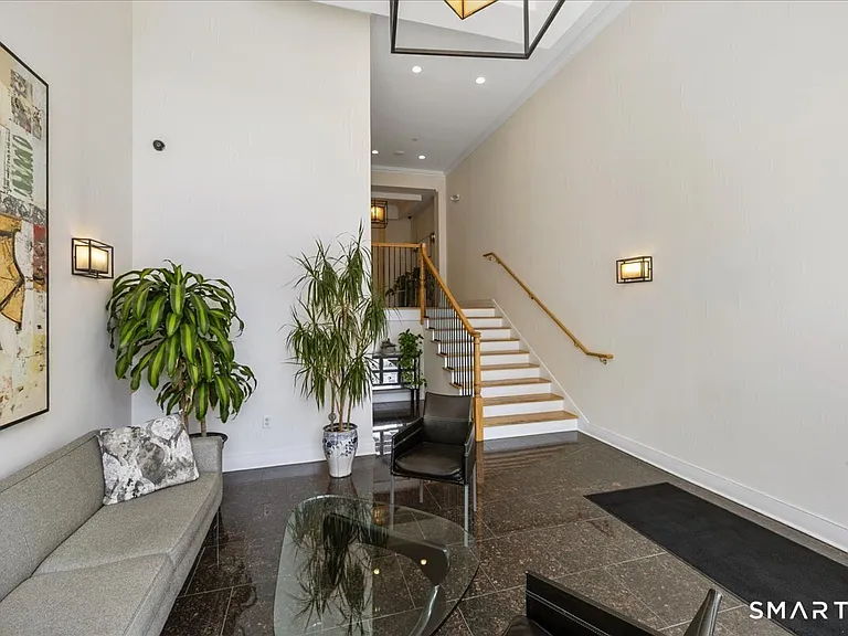 485 Summer St #310 — Photo 2