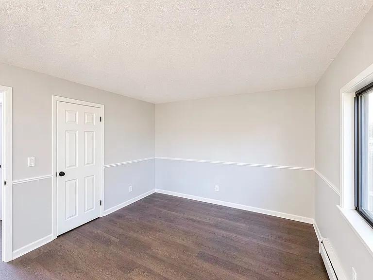 645 W Lowell Ave — Photo 15