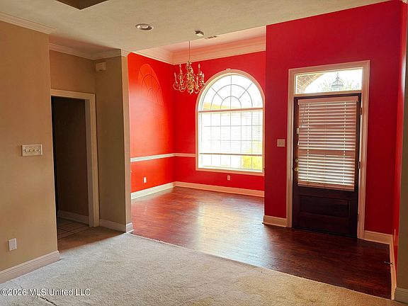 4th image of 240 Pear Orchard Dr