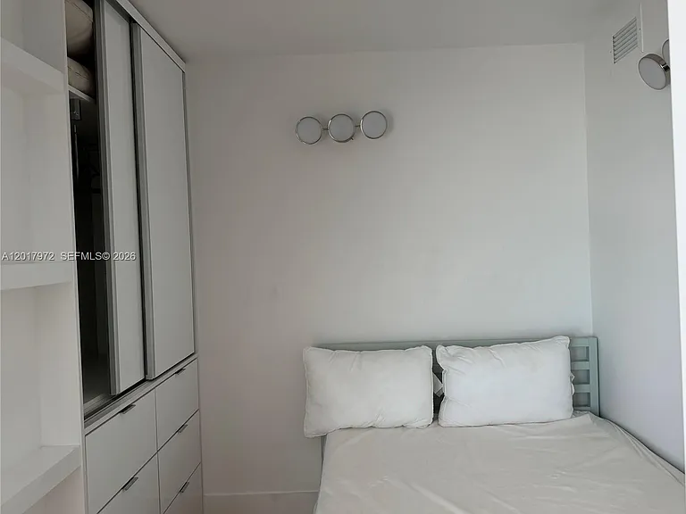 2457 Collins Ave #Penthouse 5 — Photo 6