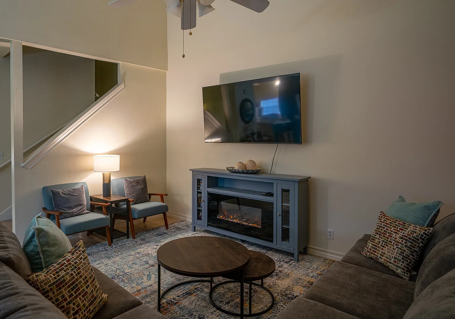 Cozy 3 bedroom condo near med center — Photo 2
