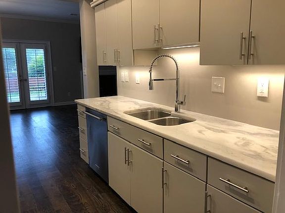 5th image of 505 Ansley Villa Dr NE #505