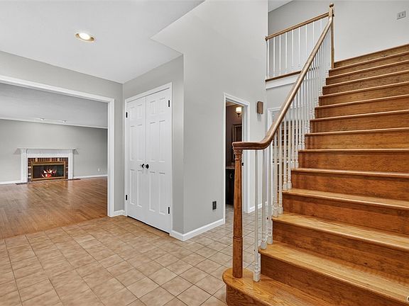 3rd image of 8069 Irish Mist Ln