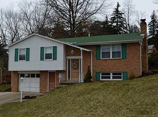 125 Hazelwood Dr, Washington, PA 15301