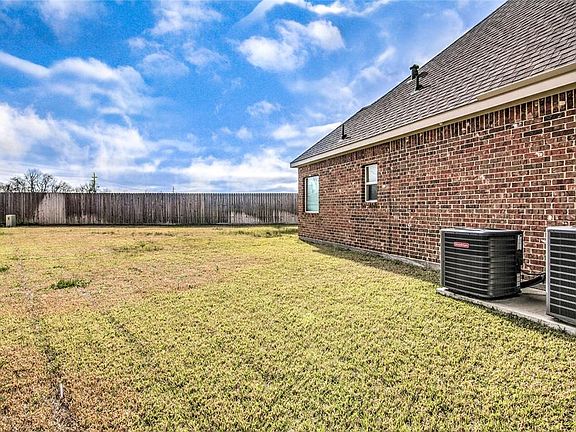 5th image of 12102 Sandstone Cir