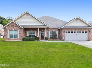 462 Tuscano Ln, Biloxi, MS 39531