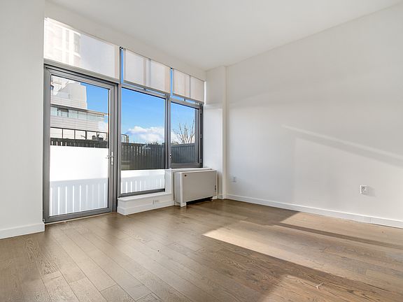 5th image of 282 S 5th St APT 3B