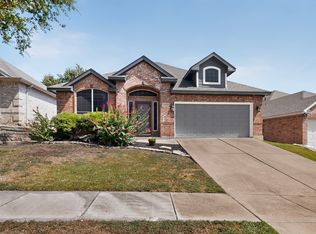 4917 Tulip Ln, Fort Worth, TX 76137