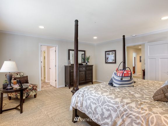 4th image of 3010 Dunhill Lane #83