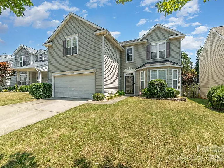 17323 Newlands Corner Ln — Photo 2