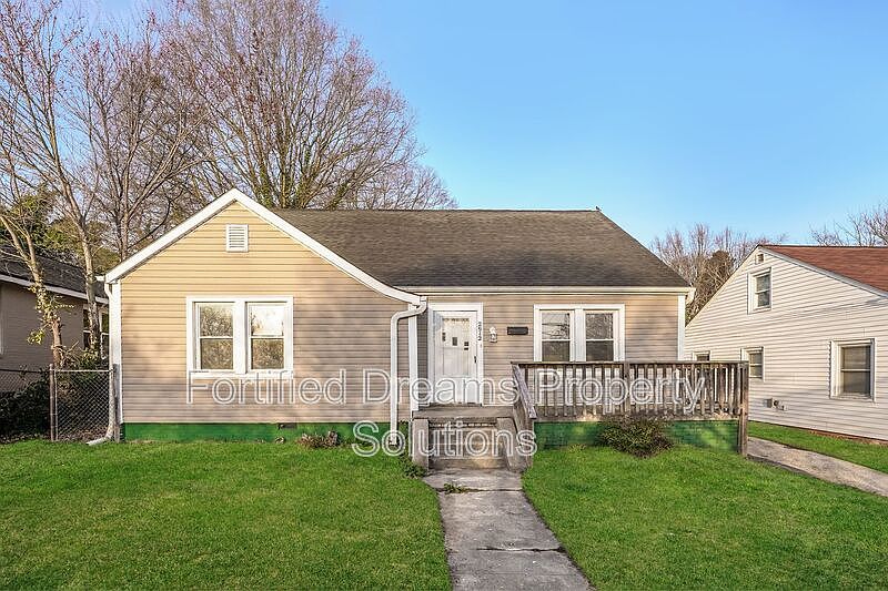 1st image of 2912 N Glenn Ave