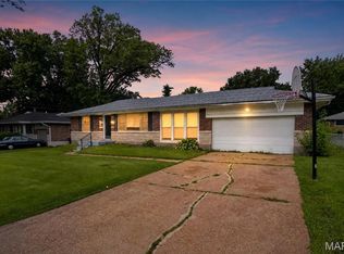 9625 Colony Dr, Saint Louis, MO 63137
