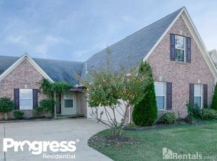 2503 Hunters Pointe Dr, Southaven, MS 38672