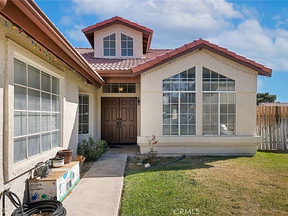 3rd image of 12881 Encanto Dr