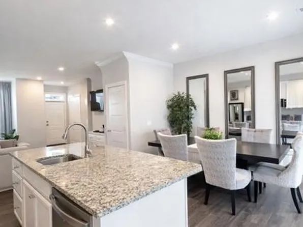 283 Brittlebrush Dr, Portsmouth, VA 23701