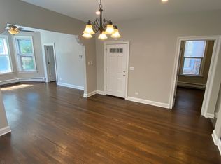 3711 N Bernard St #2, Chicago, IL 60618