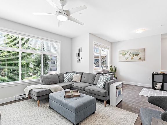 4th image of 20966 77a Ave #33
