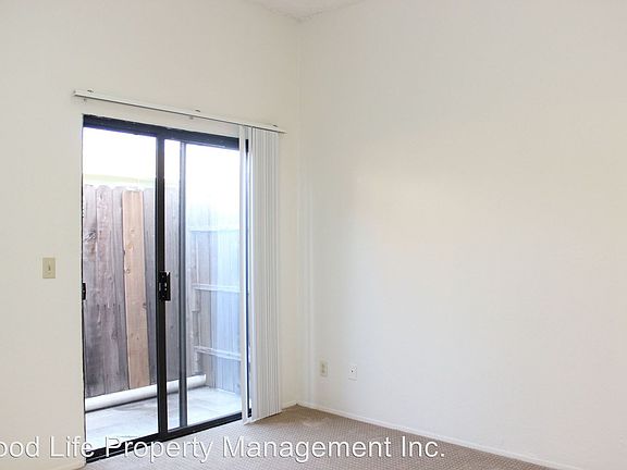 5th image of 3957 32nd St APT 2