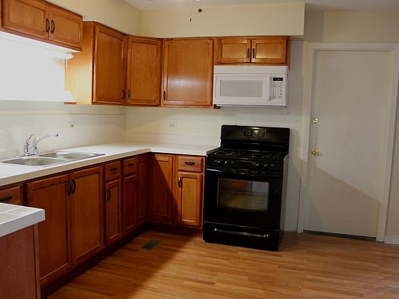 5th image of 8028 S Kingston Ave