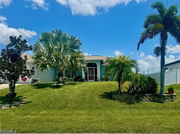 919 NW 6th Pl, Cape Coral, FL 33993