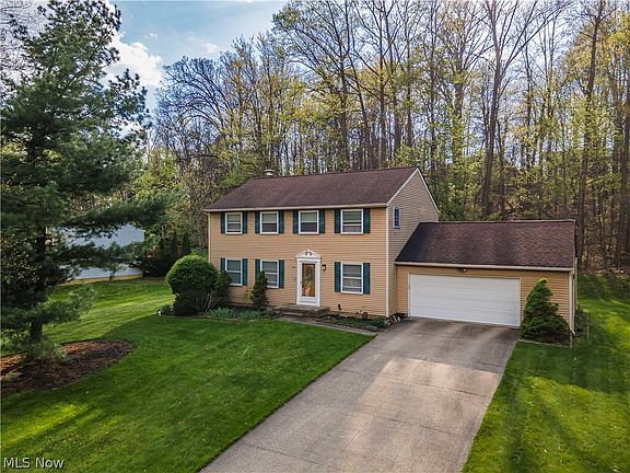 3rd image of 8732 N Melody Ln