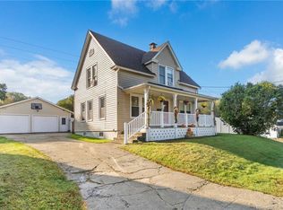 24 Maple St, Griswold, CT 06351