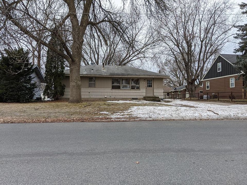 2nd image of 14625 Canada Ave