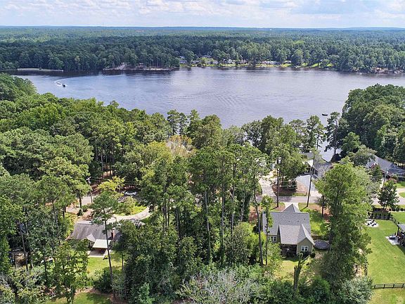 4th image of 42 Lakeview Dr #13B