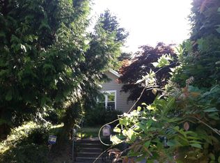 8627 15th Ave NE, Seattle, WA 98115