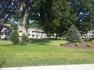 Maple Garden Apartments, Smithtown, NY 11787