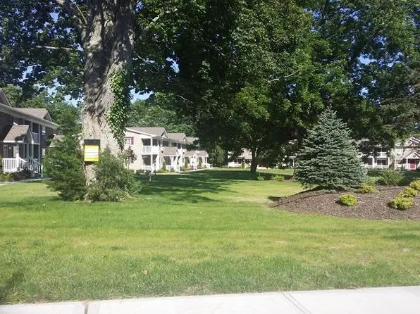 Maple Garden Apartments