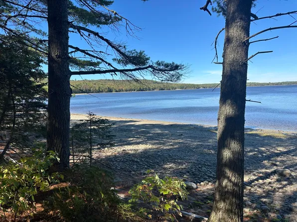 40 Jesses Beach Way Way, Ellsworth, ME 04605