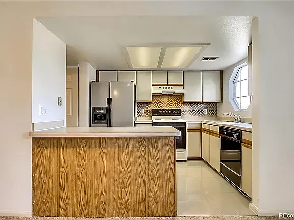 12645 E Pacific Cir #D-1 — Photo 3