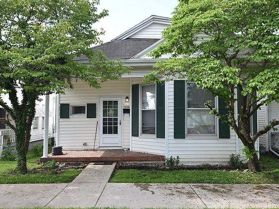 3rd image of 1006 E 2nd St