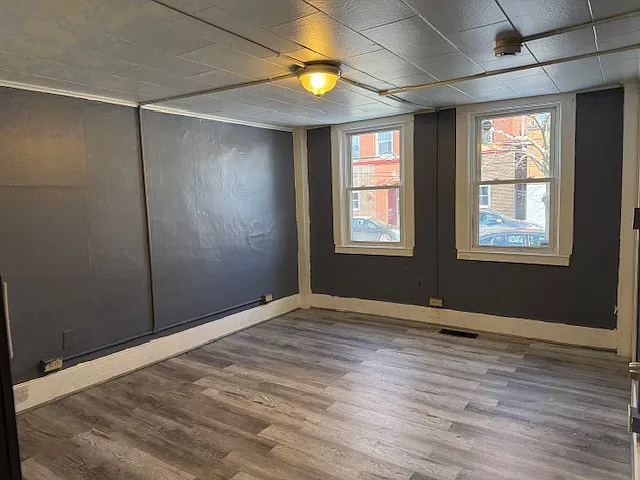 37 Chestnut St #1 — Photo 6