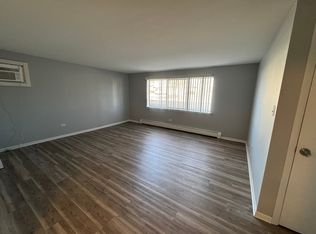 550 Eichler Dr #1N, Dundee, IL 60118