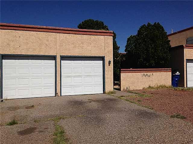 1st image of 10705 Ivanhoe Dr