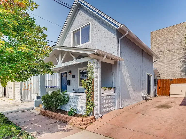 15 E Maple Ave — Photo 1