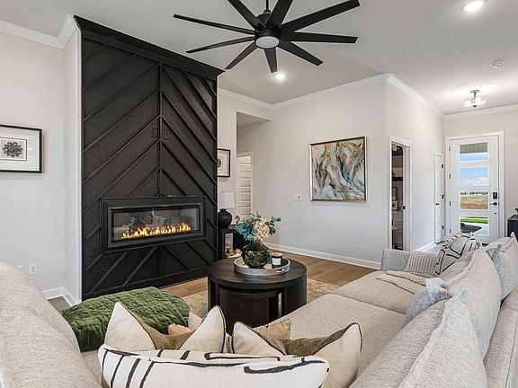 4th image of 1602 Christman St