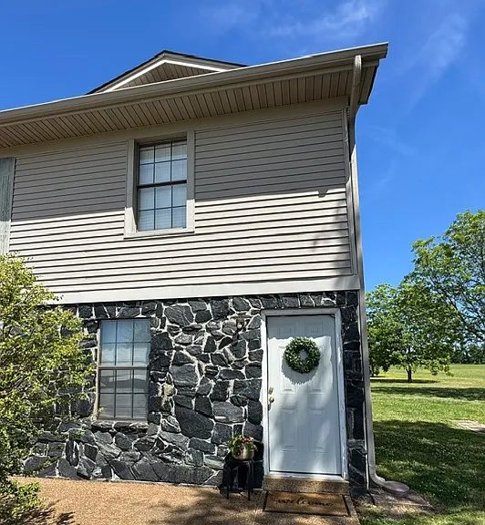 1252 Pleasant Valley Rd #8 — Photo 11