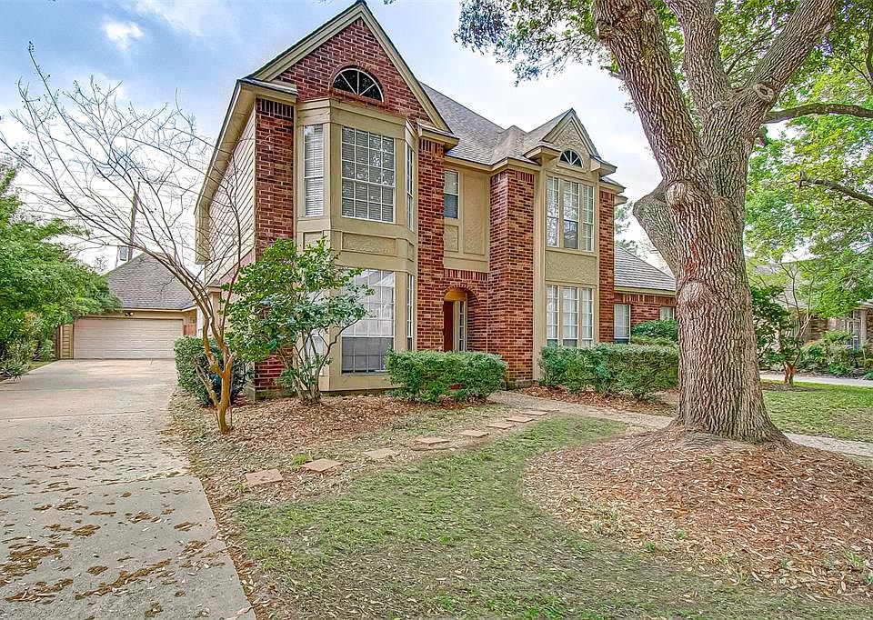 1st image of 4318 Amber Lake Dr