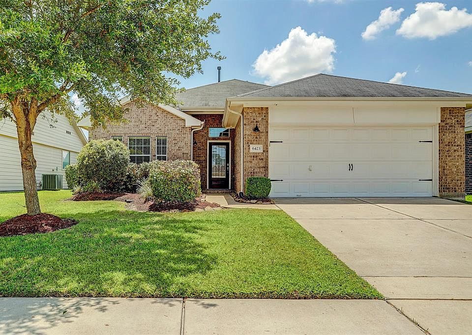 1st image of 6423 Saragosa Crossing Ln