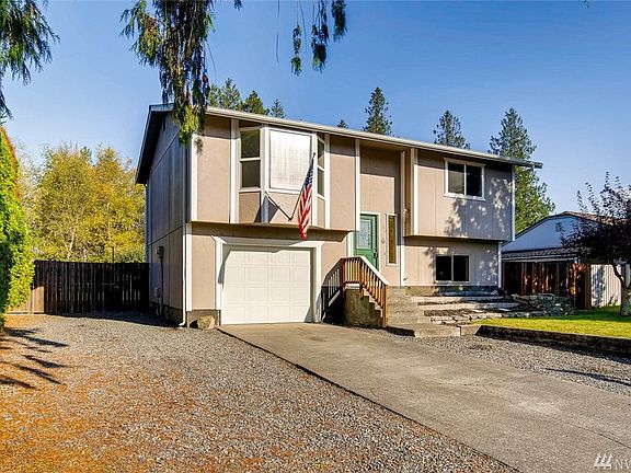 2nd image of 5809 143rd Pl NE