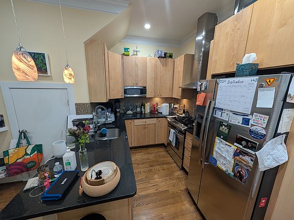 3rd image of 1133 6th St NW #2