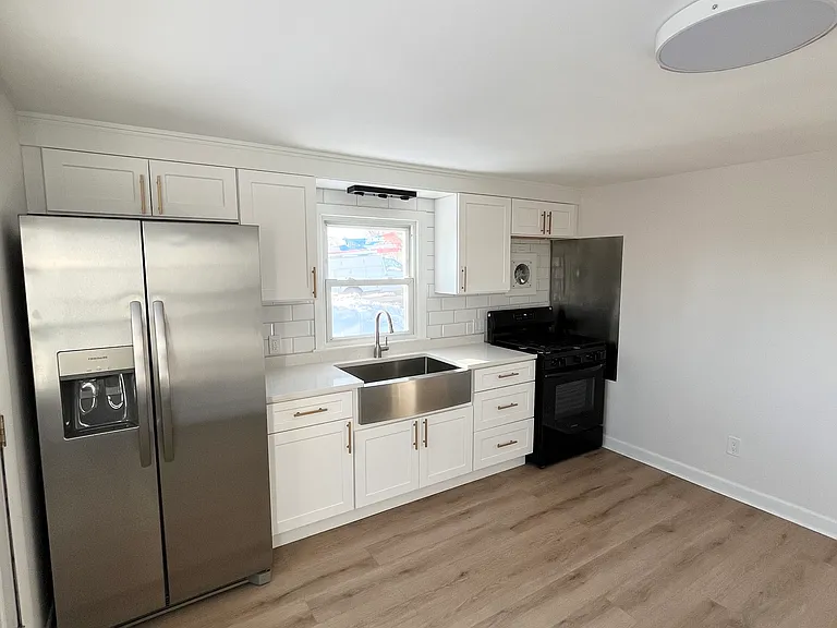 11 Beacon St #1 — Photo 3