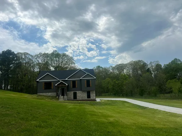 84 Arnold Ln, La Fayette, GA 30728