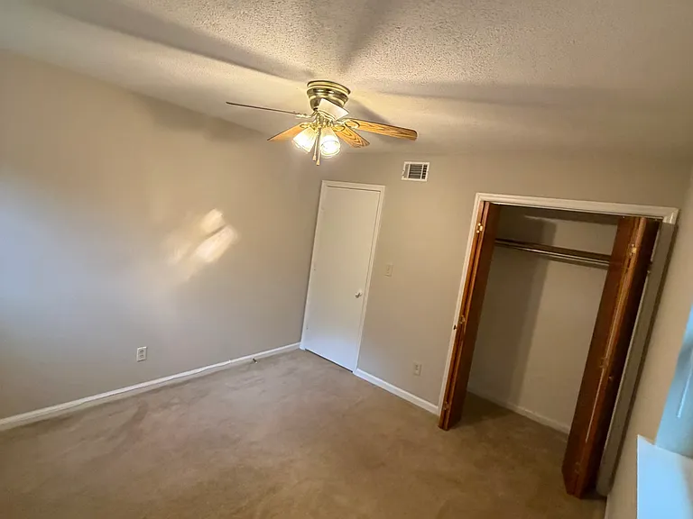 Fair Oak Ct — Photo 15