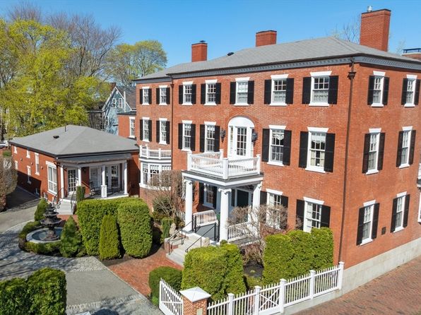 26 Winter St, Salem, MA 01970