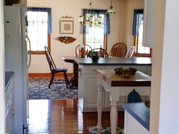 Office/Kitchen/Dining