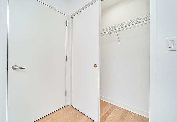 5th image of 49 E 34th St #12